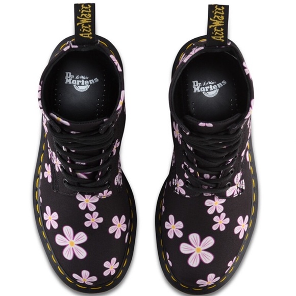 NWOB Dr. Martens Page Meadow Flower Canvas Boots - Picture 5 of 8